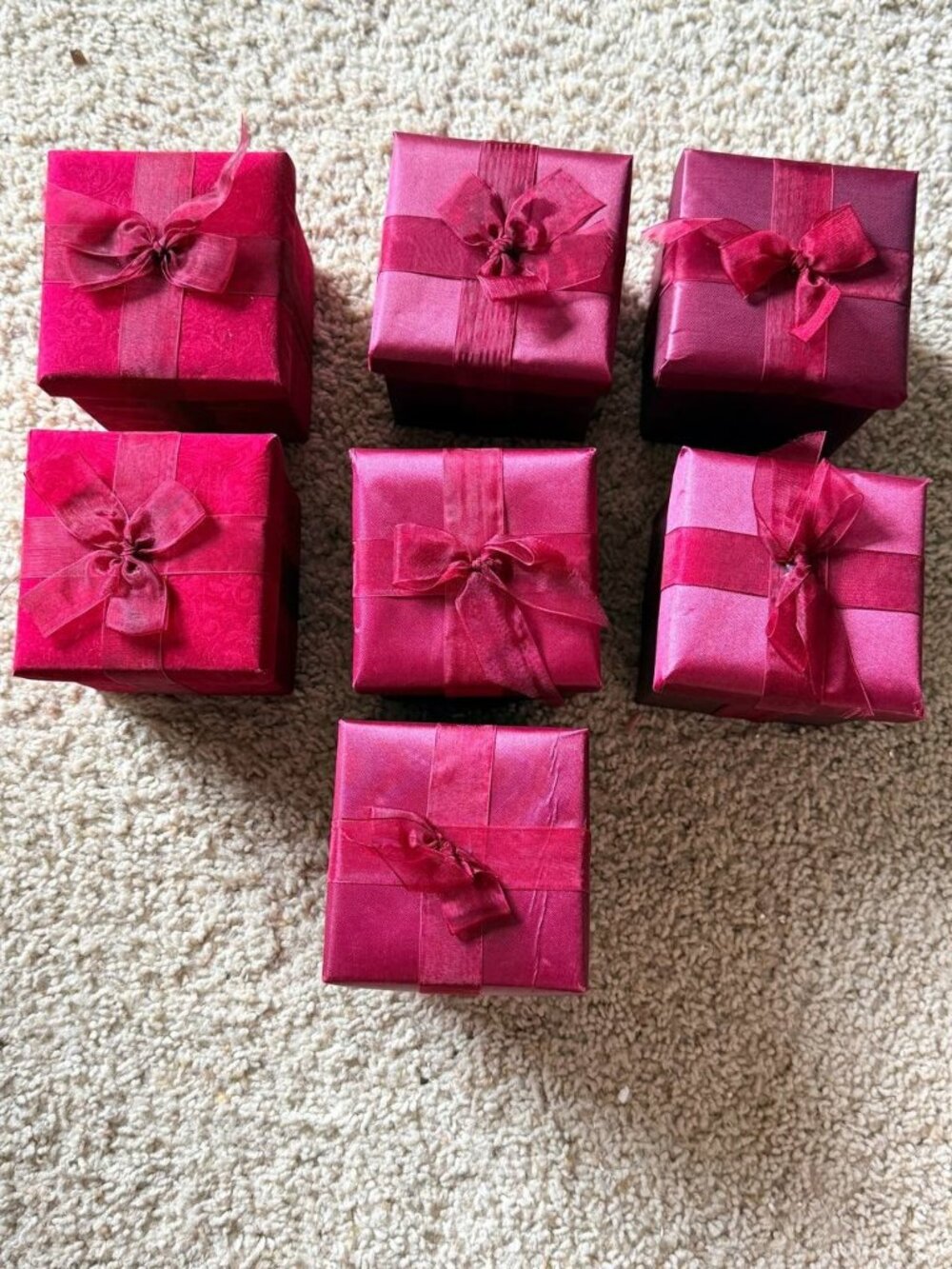 Set of 7 Red Decorative Gift Boxes with Ribbons & Bows – Assorted Sizes